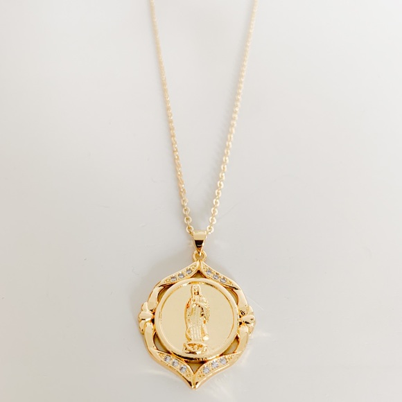 Virgin Mary Medallion Necklace | 14k Gold Filled - Picture 4 of 10